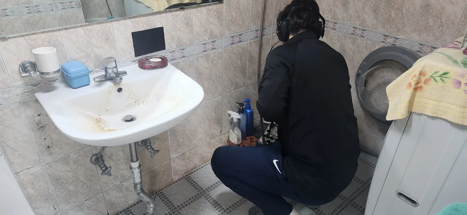 욕실 바닥 청음 탐지