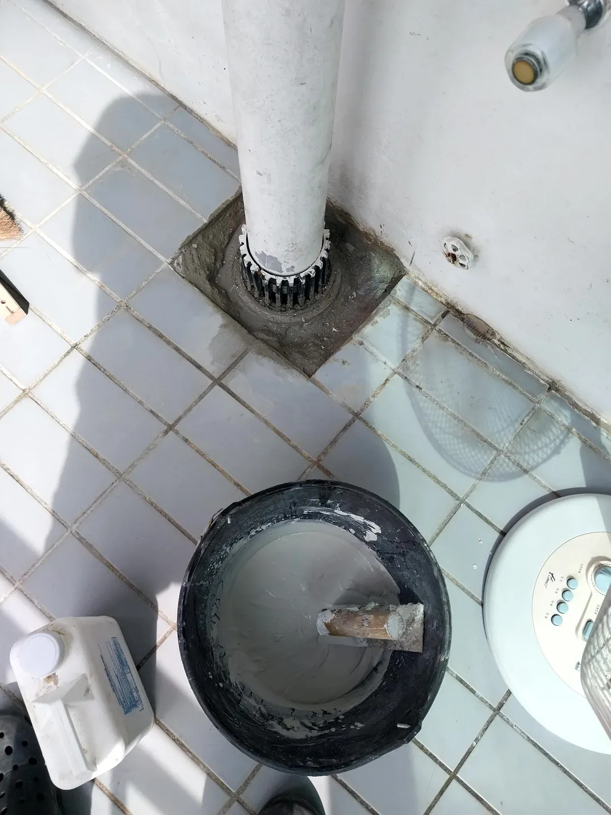 우수관 밑동 몰탈 다시 채움