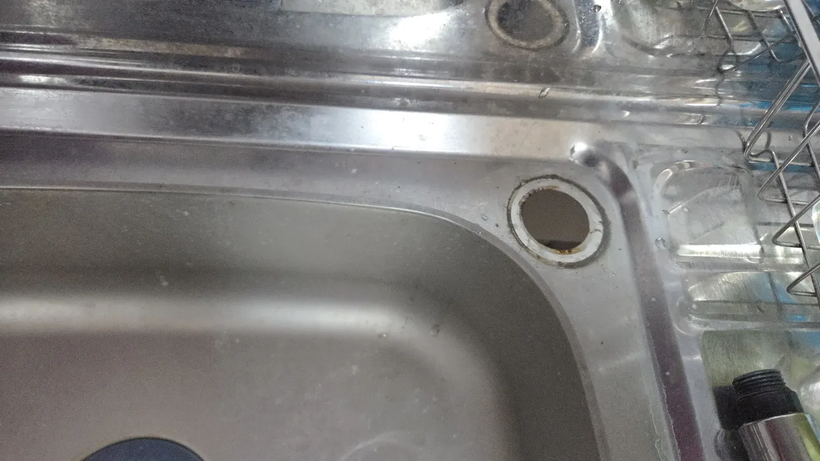 수전을 뺀 상판 구멍